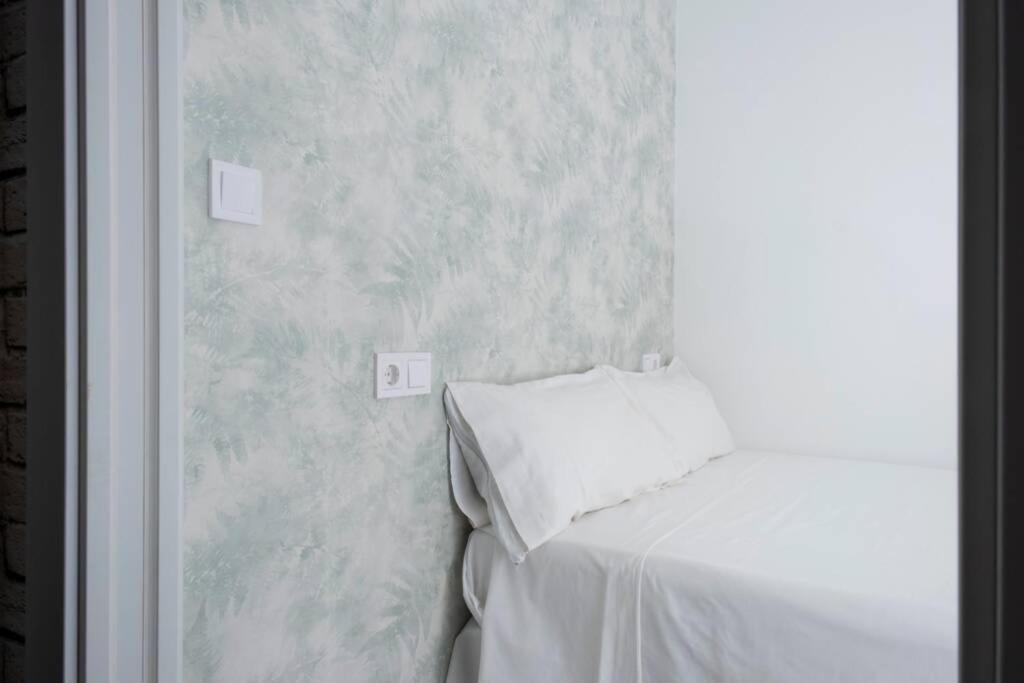Magnifico Apartamento En Los Remedios Sewilla Zewnętrze zdjęcie