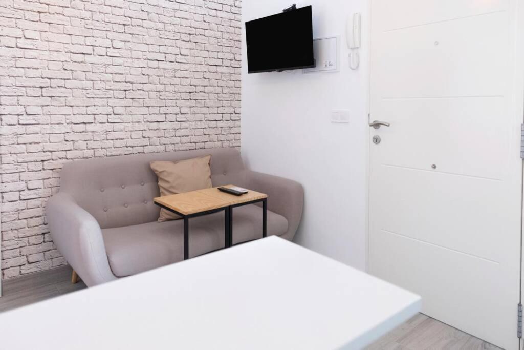 Magnifico Apartamento En Los Remedios Sewilla Zewnętrze zdjęcie